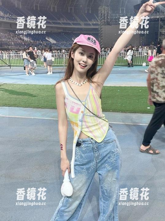17c吃瓜 首页又更新了,17c吃瓜的八卦实在是让人没法放下呀~