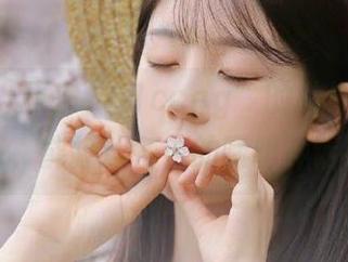 原来“51ccgg”的地址是传送门，能抵达各位的唠叨神话！