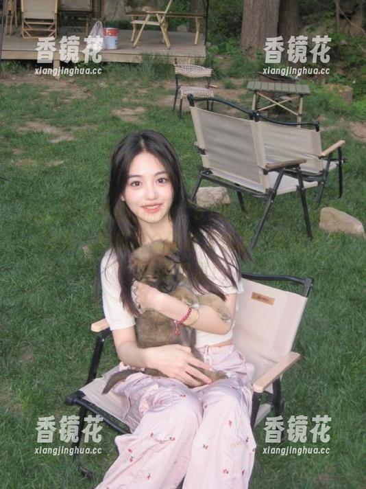 据说“51吃瓜中心”视频一发布，吃瓜群众即时入戏了，最佳演员非我莫属！