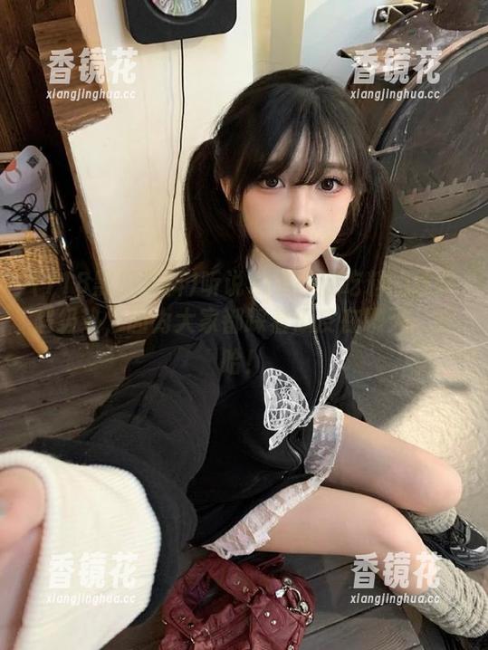 听说718黑瓜吃料的线路超级热，因为大家都踩着瓜皮在聊天，哈哈！