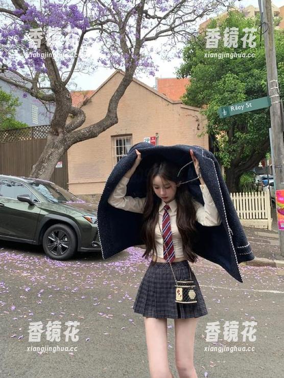 网址界的911吃瓜，仿佛窥到了八卦和醋意交织的迷雾！