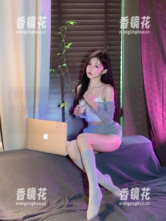 夜夜等着的首页，空荡荡点开“91吃瓜”视频，心里泛起小波澜，只想说骚动萌动继续！