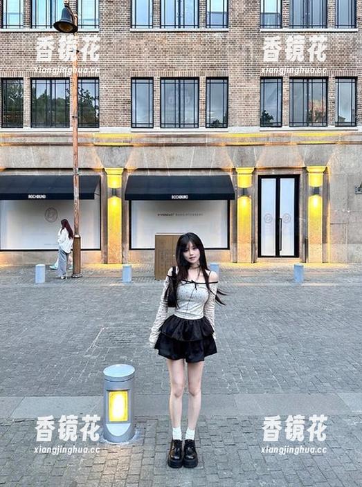 等等，五一吃瓜网直达朝阳群众的现场直播？