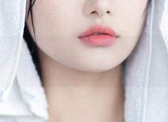 下载吃瓜导航，让你在追剧和吃瓜间随意切换，完美兼顾两全其美！