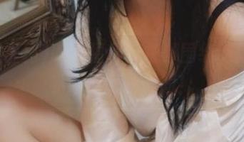 吃瓜福利，视频围绕吃瓜，双手举起表示赞同！