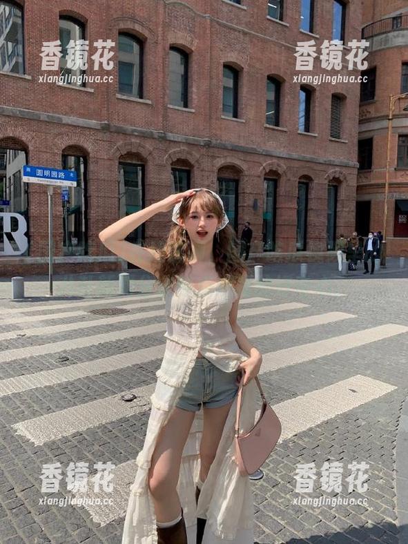 在线瞎聊，国产吃瓜视频里的八卦新闻分分钟点燃我的好奇心。