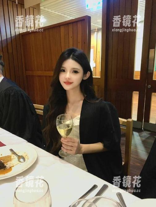 我要吃瓜 每天一瓜,轻松解决无聊,赶紧下载‘我要吃瓜’吧!