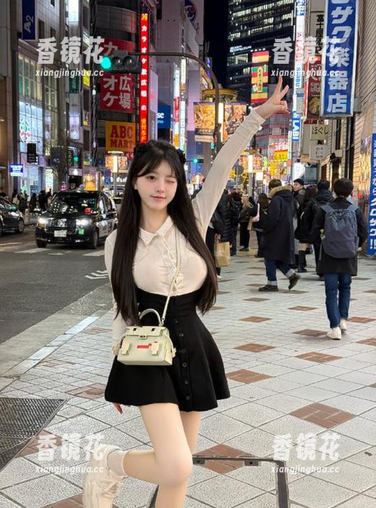 每次在黑哥扒料官网瞅一眼，都感觉整个人都被“数据”缠住了…