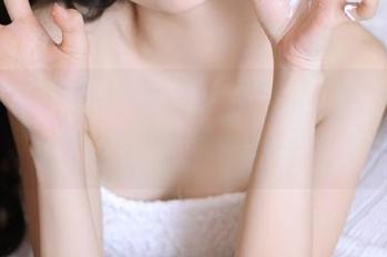 最新黑料不打烊668.su：9月瓜田里，吃得我脑洞大开！