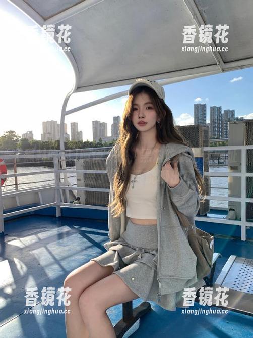 顺便一挑，黑料吃瓜的这网址也太有意思了吧，真能聊出花来！