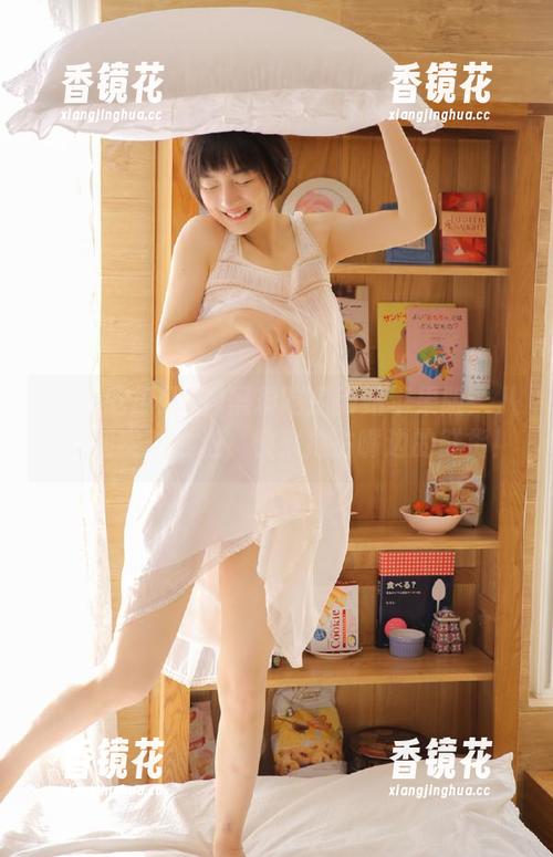 黑料吃瓜网站苹果版：八卦新闻实时推送，快来抢占嘴边的鲜货！