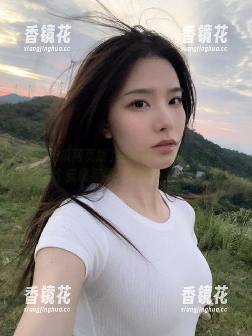 在黑料吃瓜网页版上一次就看个蜜桃视频，分分钟被热评冲击！
