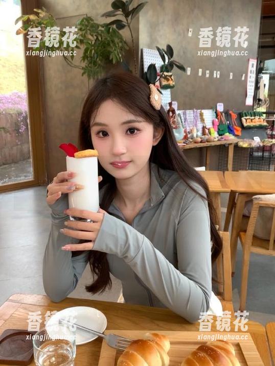 从“tttzzz668.su黑料正能量”入口，感受黑暗幽默的无敌魅力吧