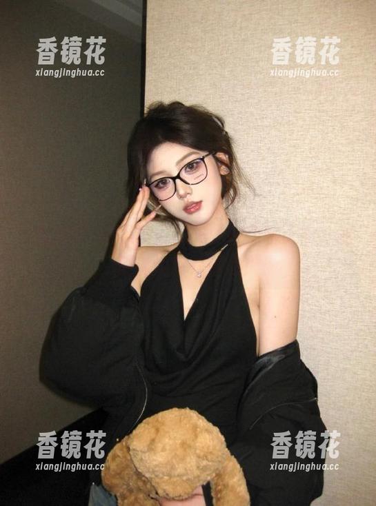 在黑料网发布的在线聊天中，随便说说尽是槽点！
