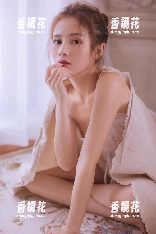 我在黑料老司机官网，似乎每一条消息都有点小暧昧，让人心动？