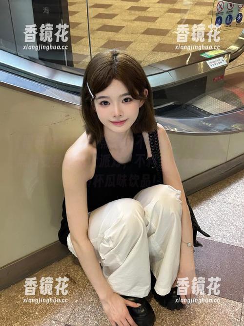 黑料门不打烊官网：今日黑料变身狂欢大派对，不料人群众多，快拎杯瓜味饮品！